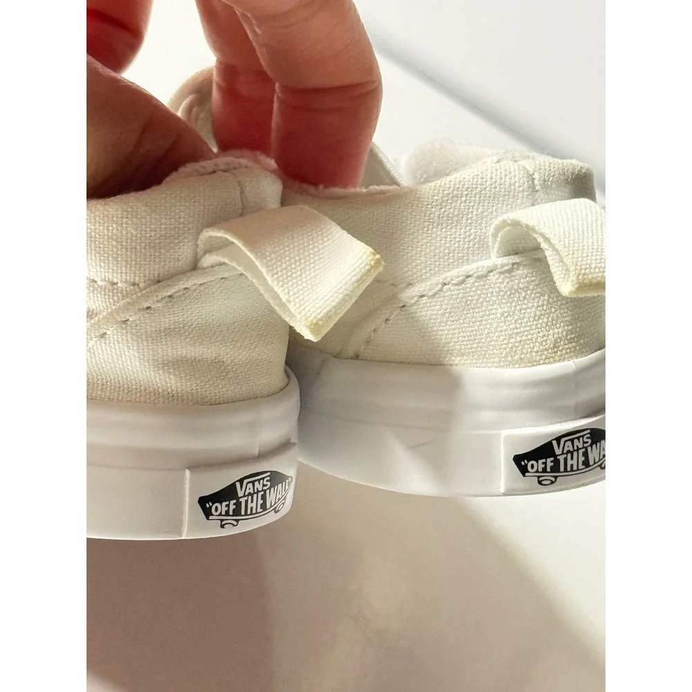 Vans Toddler Classic Slip-On True White Canvas Sneakers Size 4.0 Toddler Casual